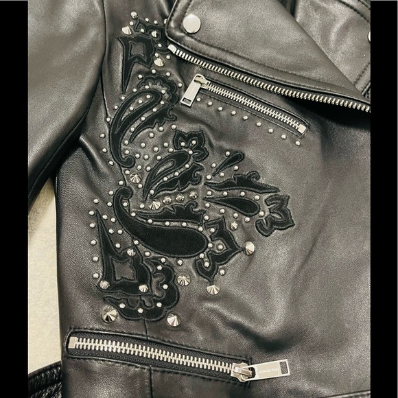 Like New MICHAEL Michael Kors Studdded Belt Biker Jacket 100% Real Lamb Leather - Picture 9 of 14